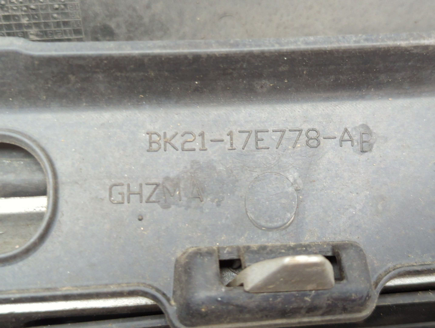 Решетка радиатора