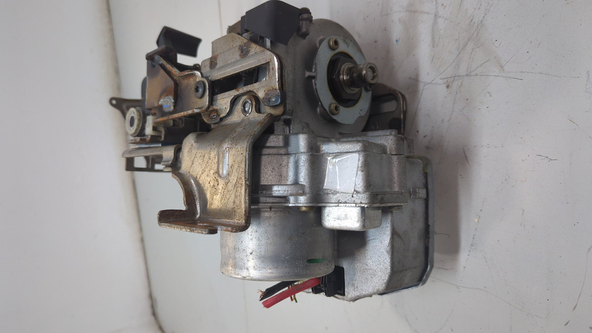 Серводвигатель рулевой рейки