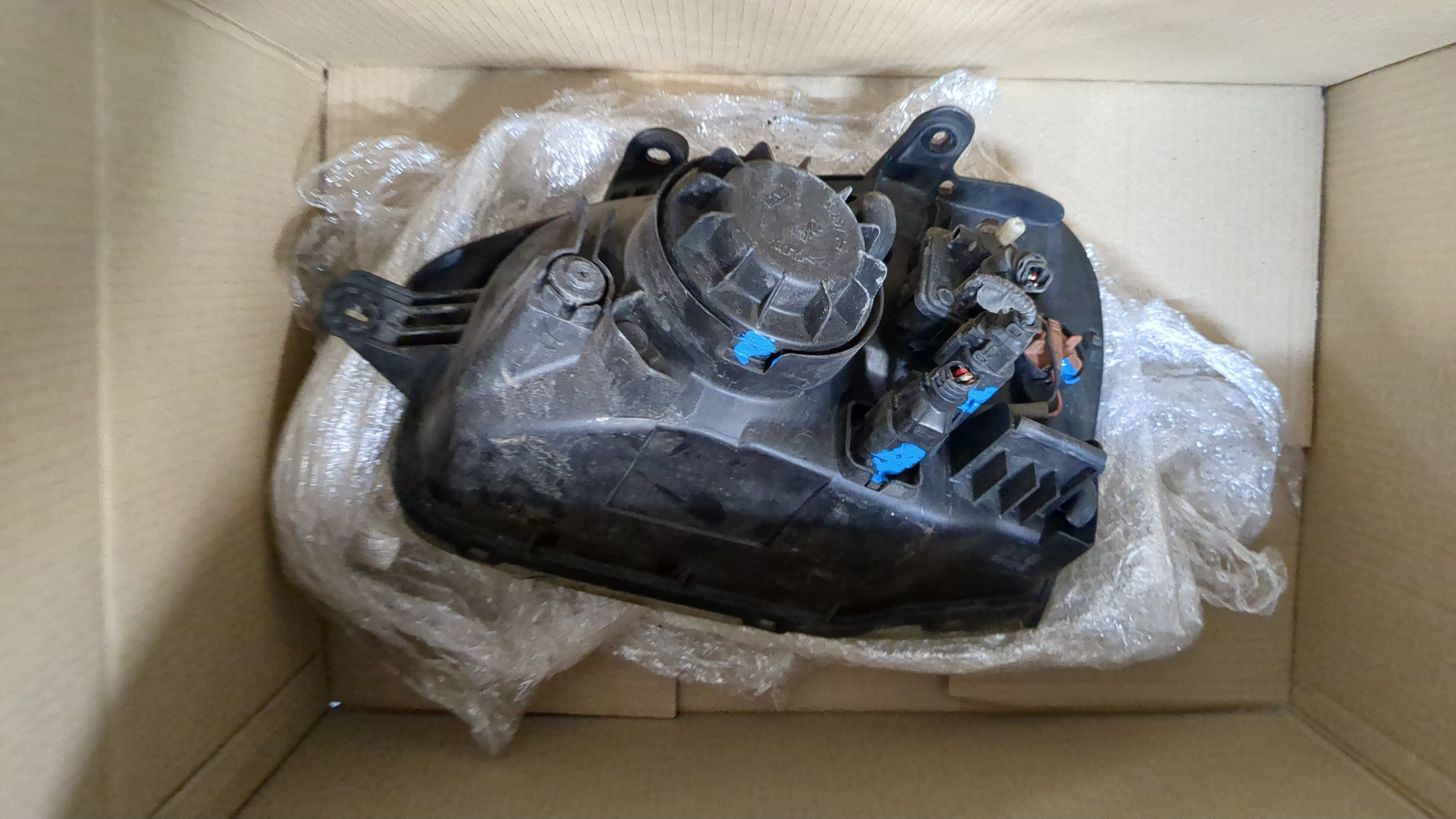 Фара правая