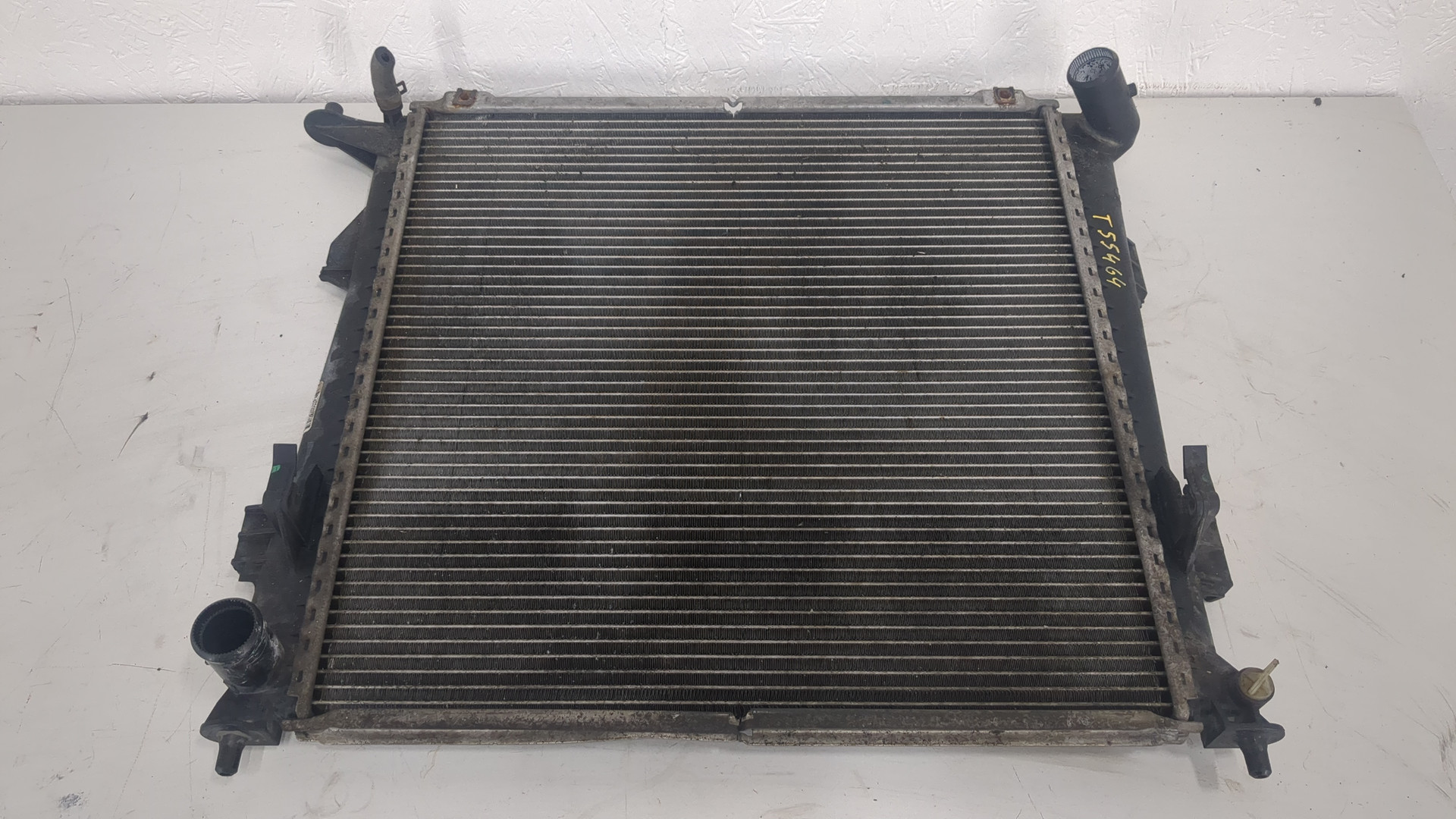 Радиатор охлаждения двигателя основной