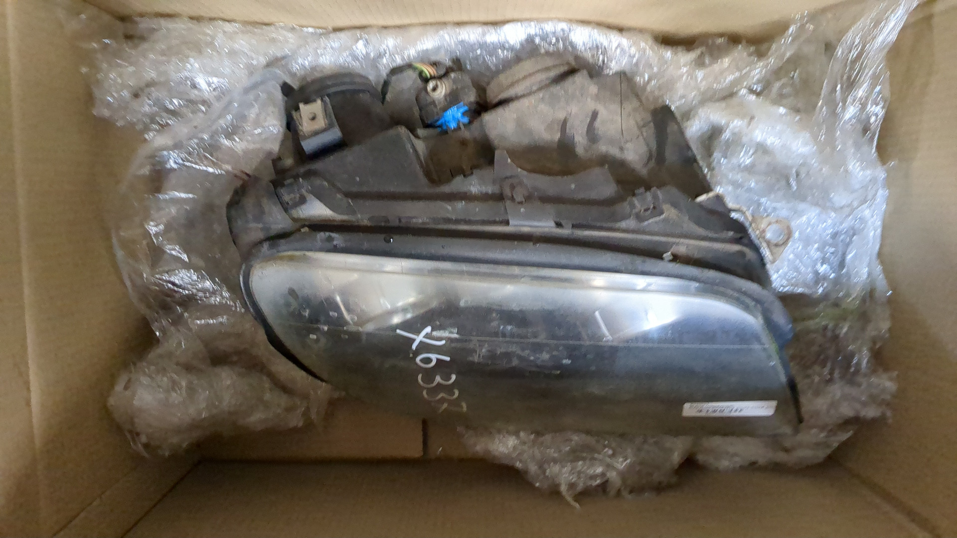 Фара правая