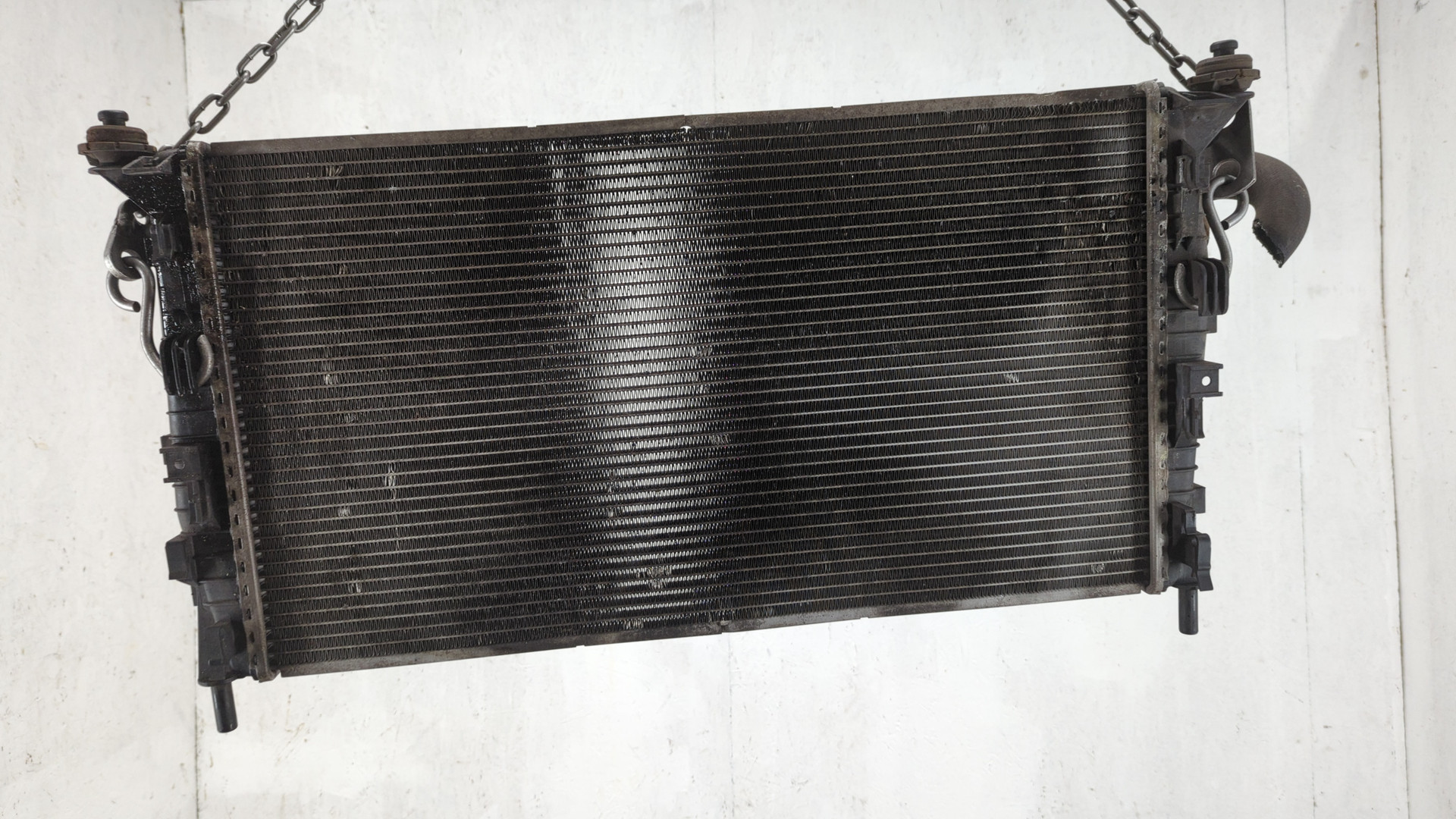 Радиатор охлаждения двигателя основной