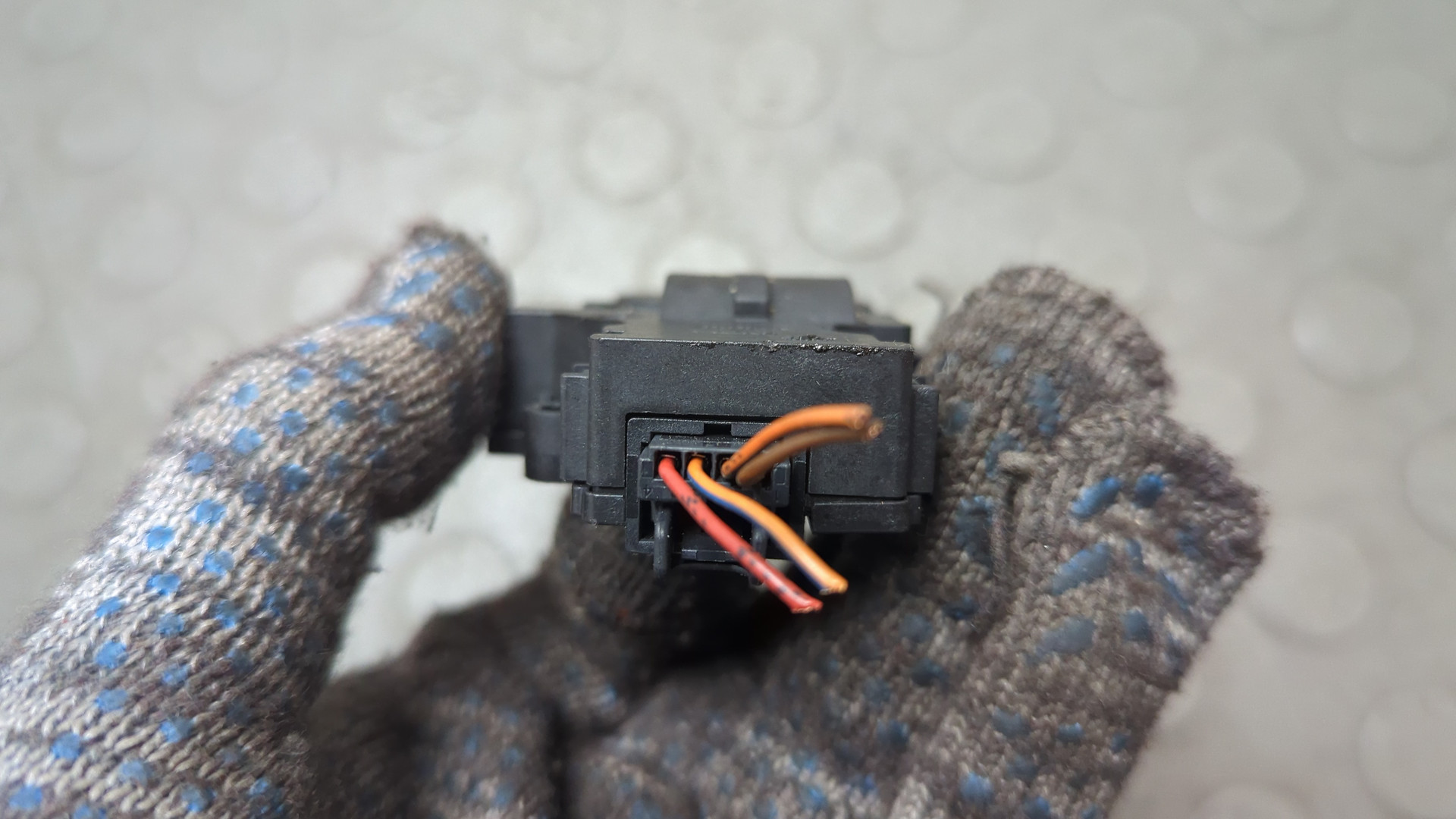 Моторчик заслонки печки