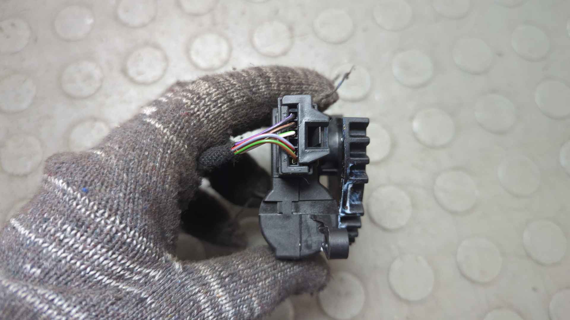 Моторчик заслонки печки