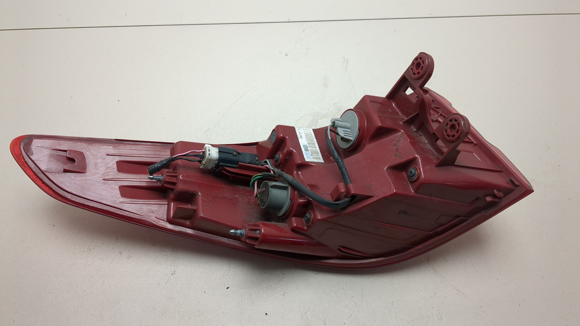 Фонарь задний правый