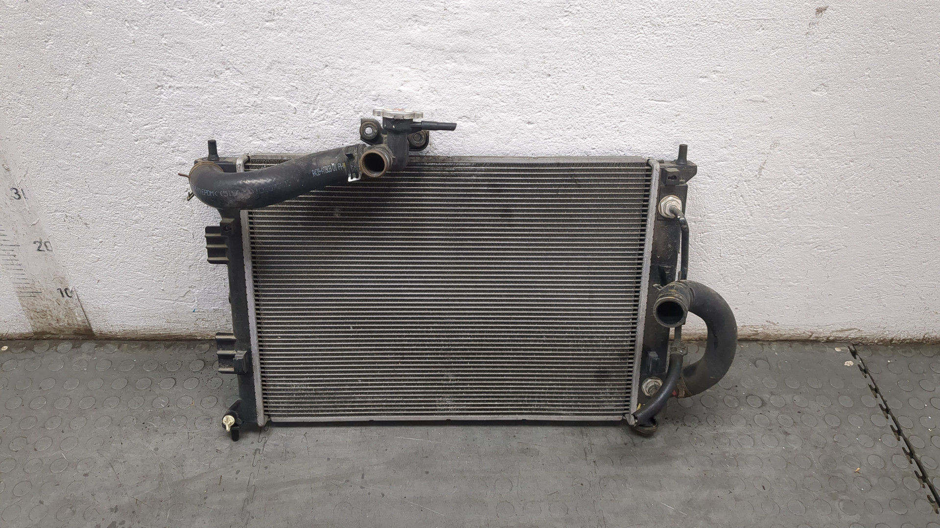 Радиатор охлаждения двигателя основной