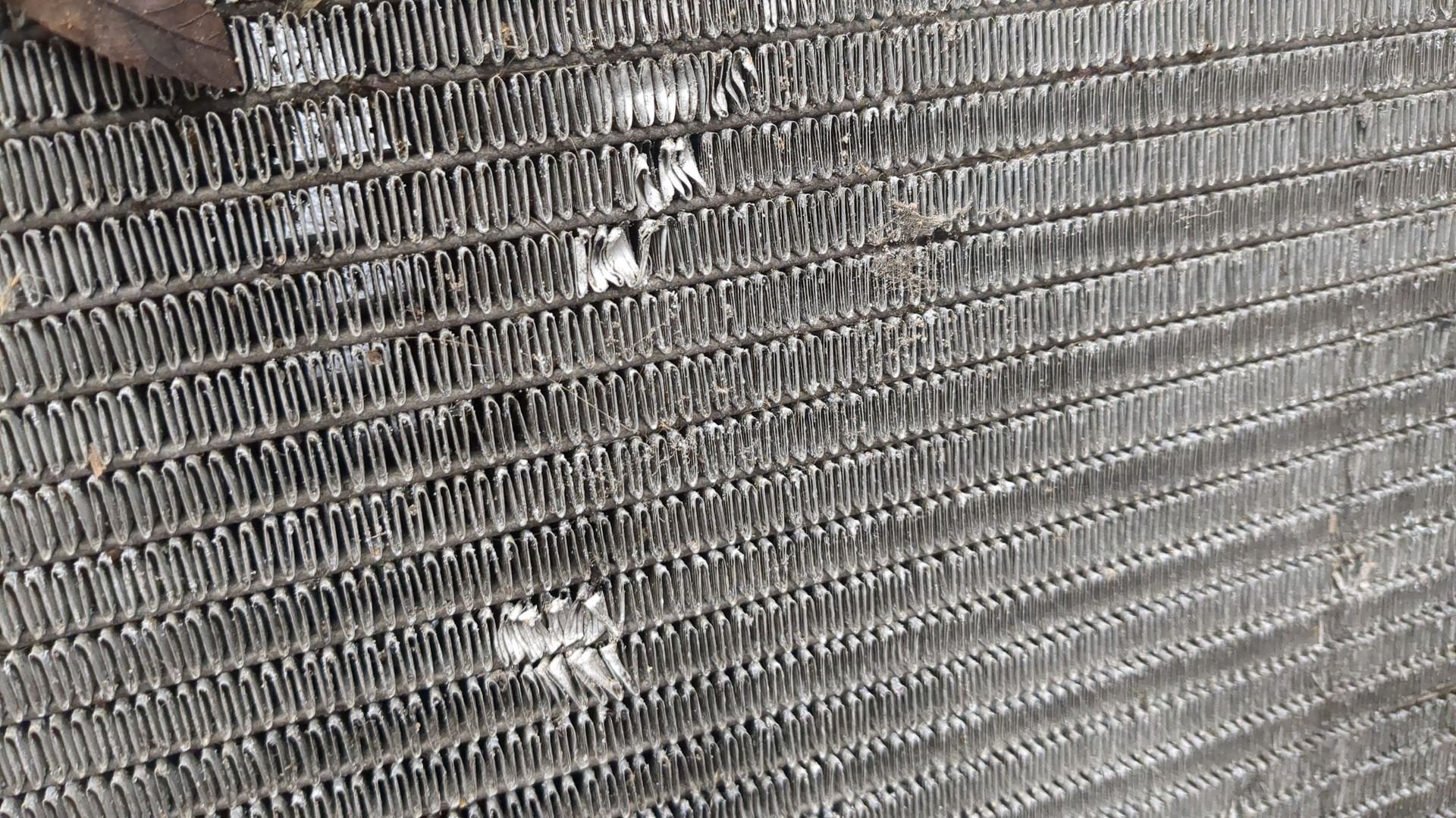 Радиатор охлаждения двигателя основной