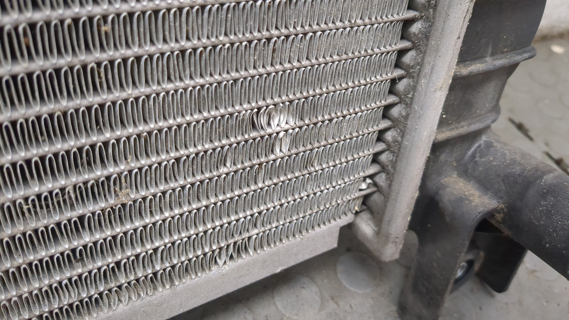 Радиатор охлаждения двигателя основной