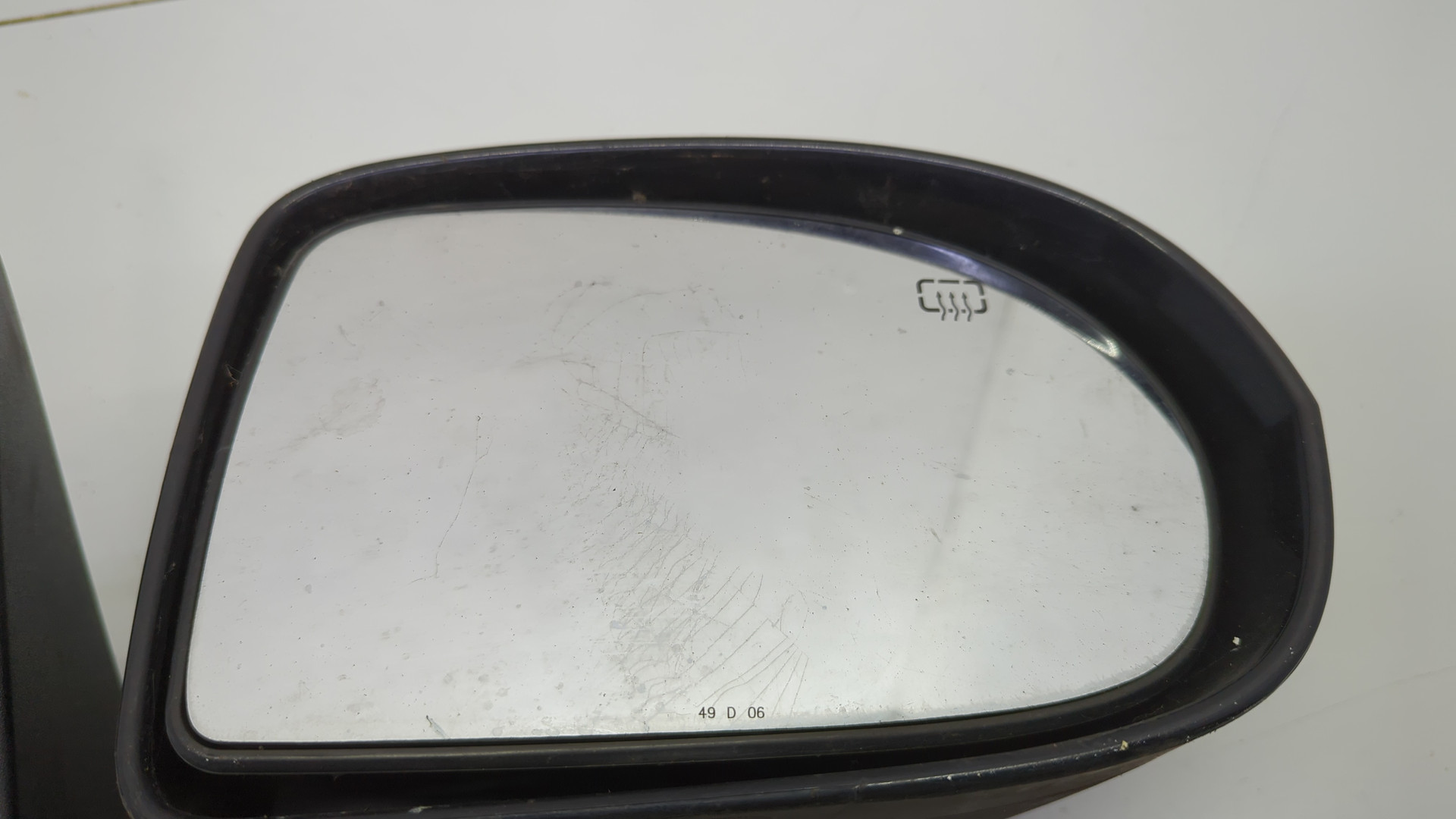 Зеркало правое электрическое