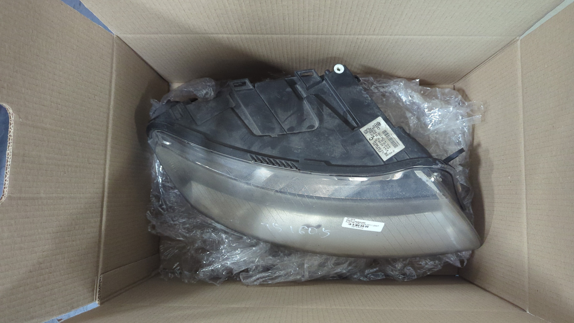 Фара правая