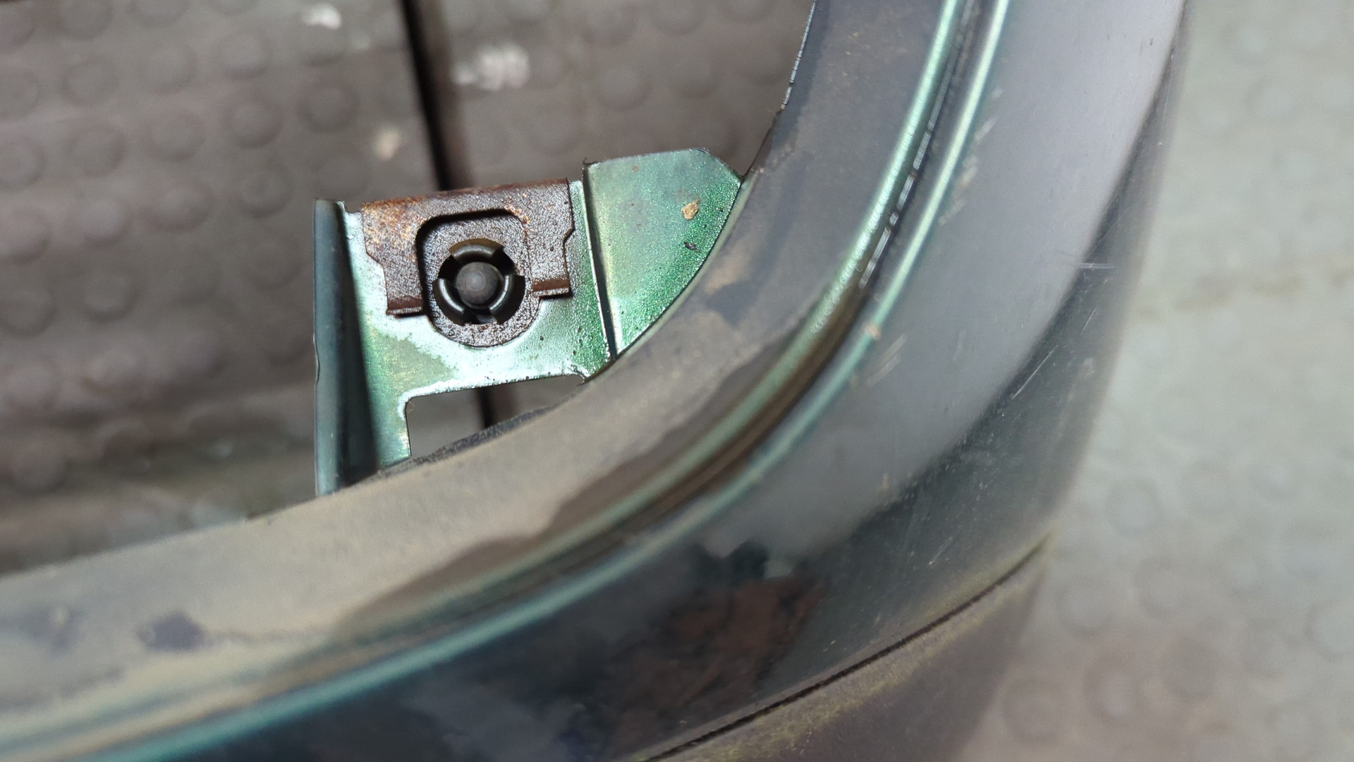 Бампер передний