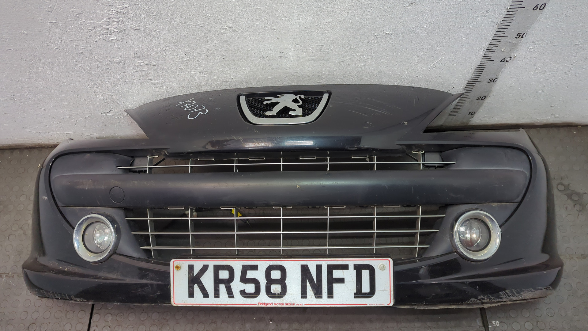 Бампер передний