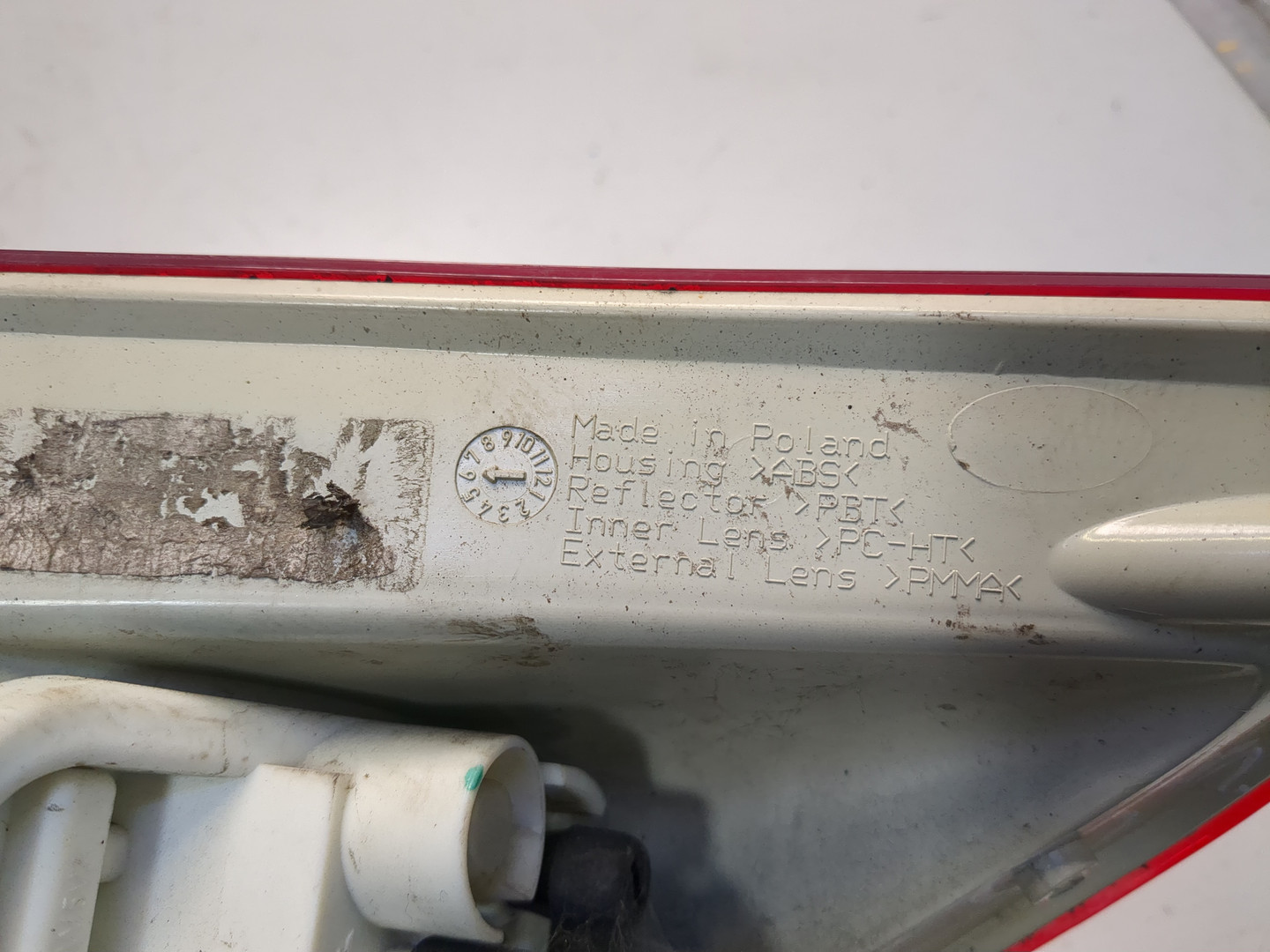 Фонарь задний левый