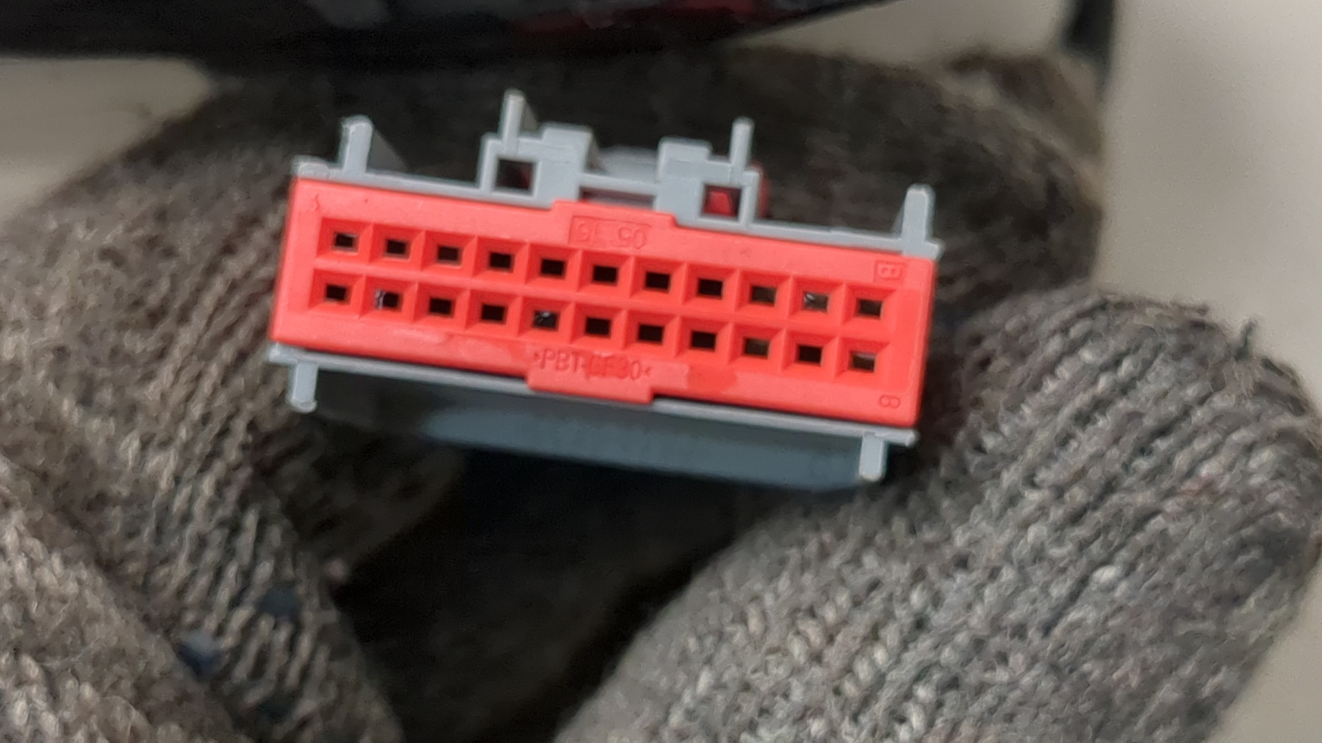 Зеркало правое электрическое