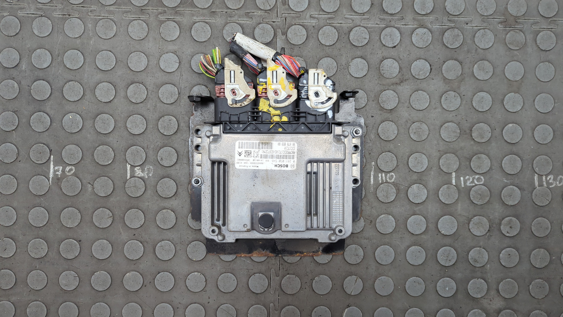 Блок управления двигателем