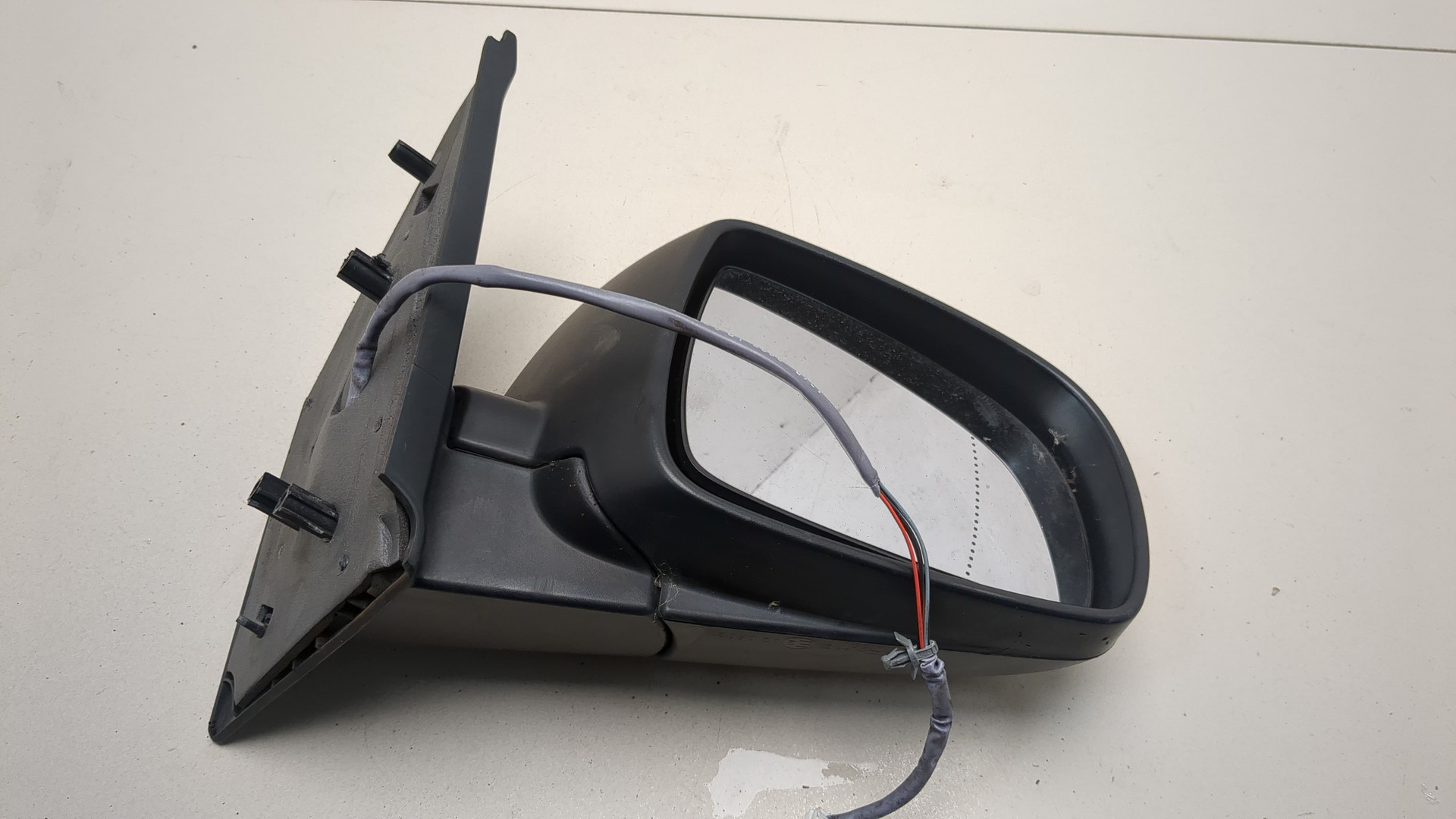 Зеркало правое электрическое