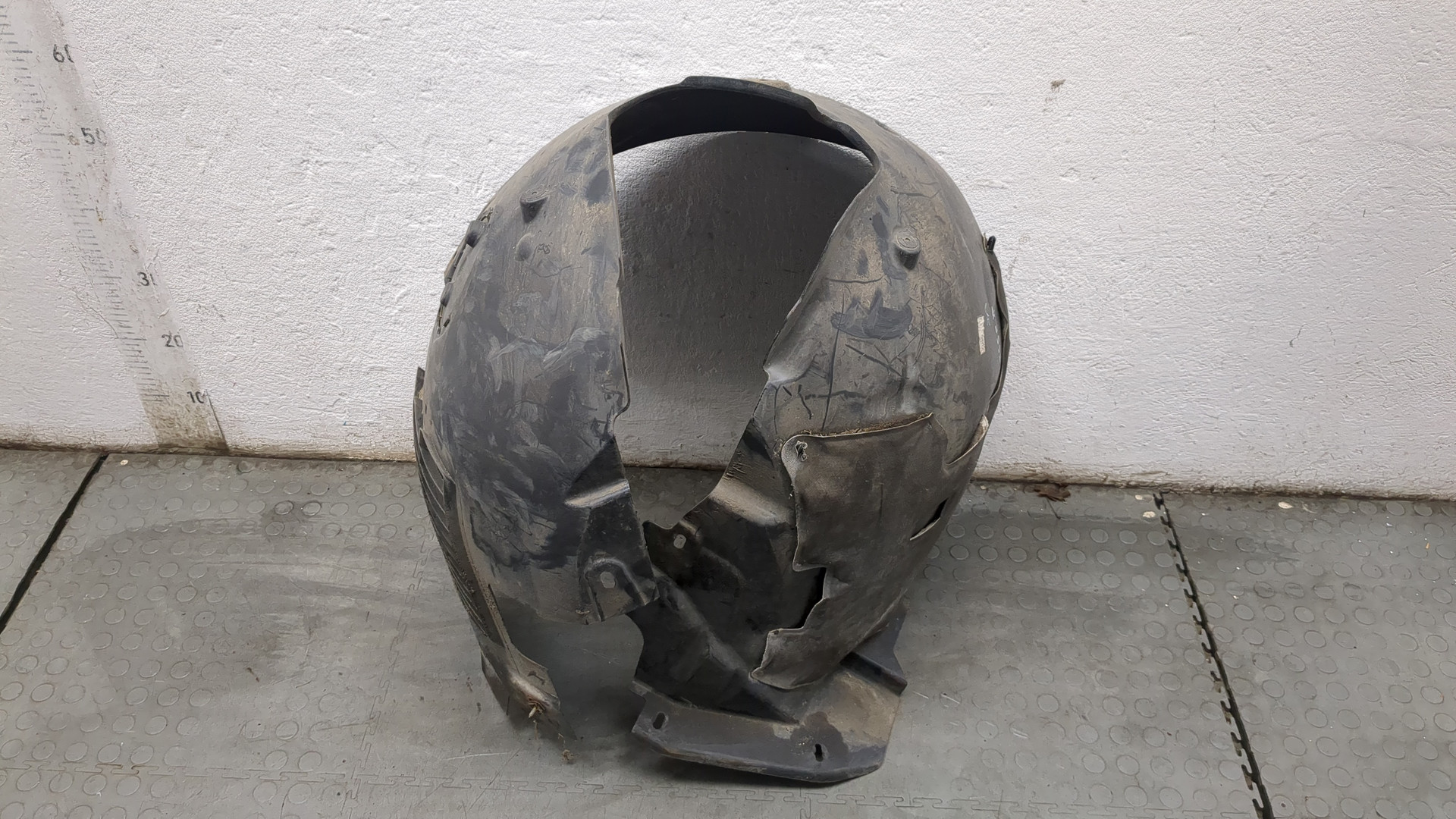 Локер передний правый