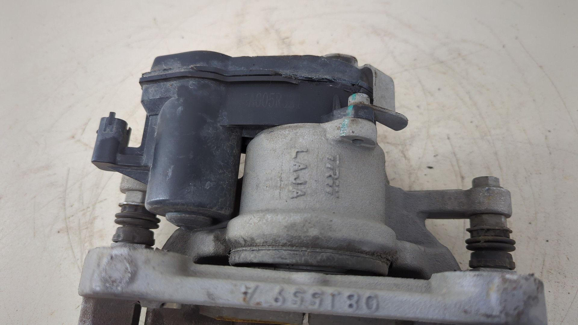 Суппорт передний правый