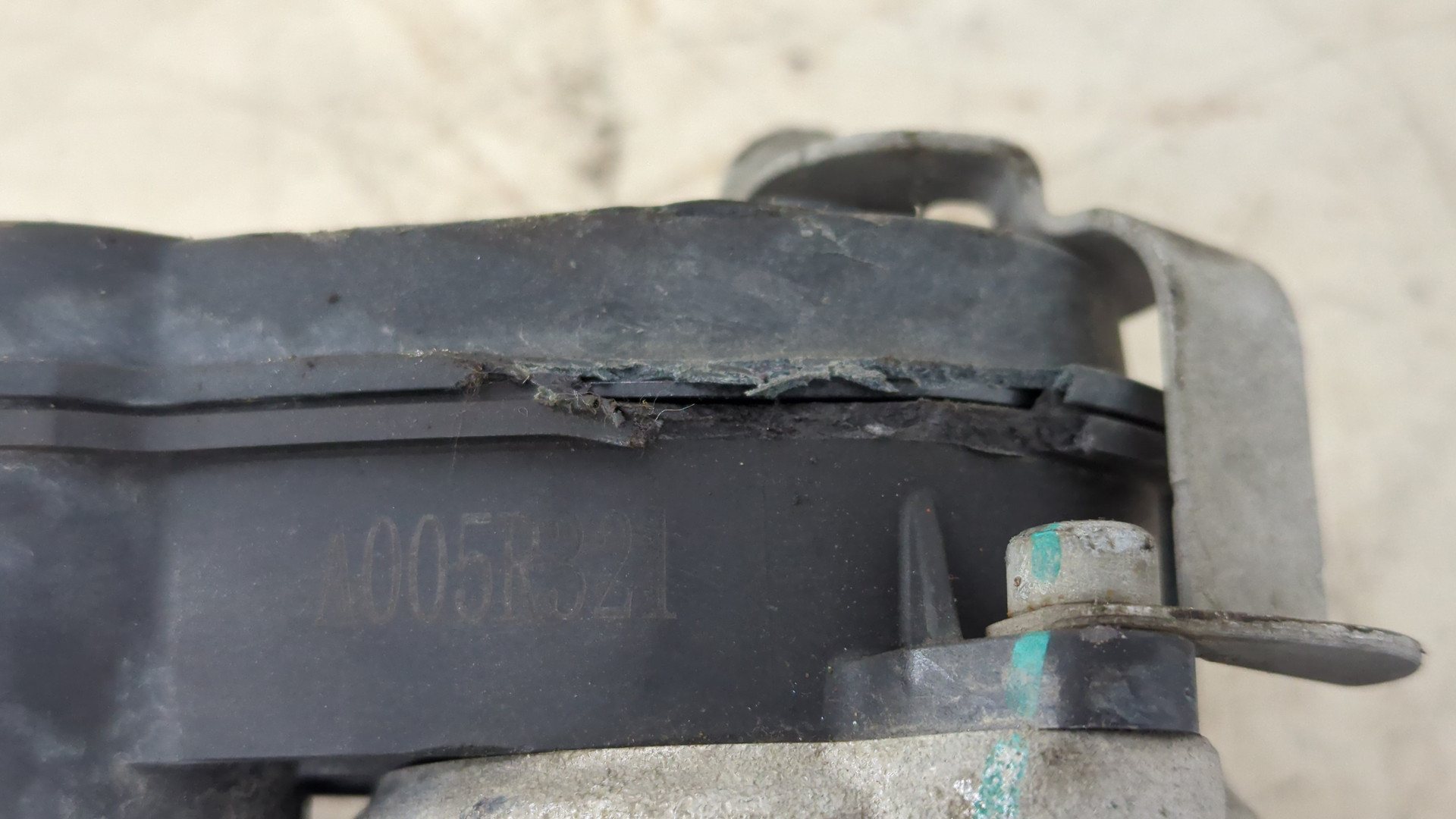 Суппорт передний правый