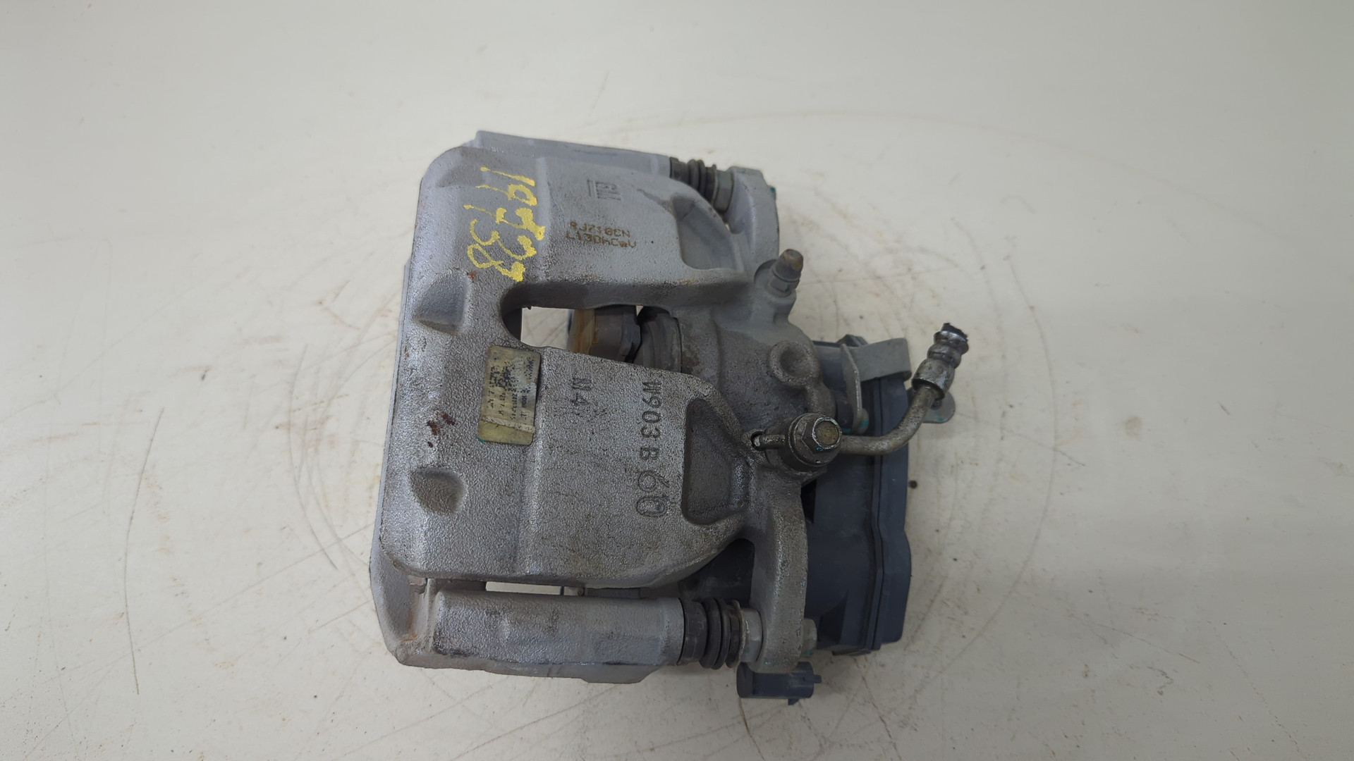 Суппорт передний правый