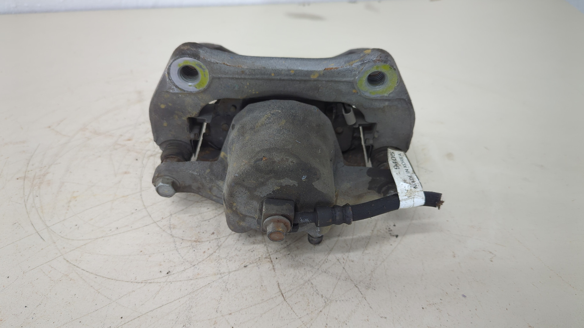 Суппорт передний левый