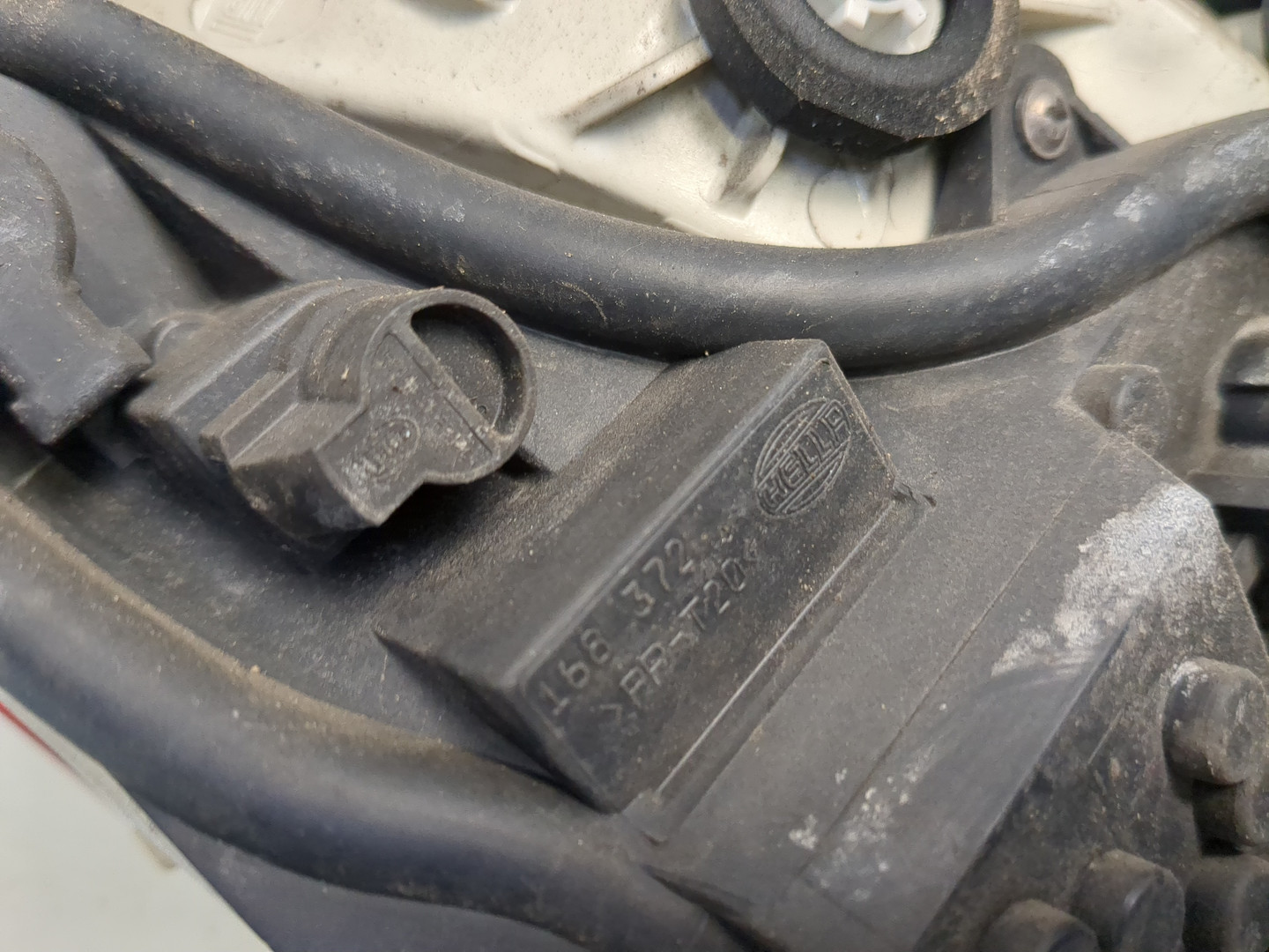 Фонарь задний левый