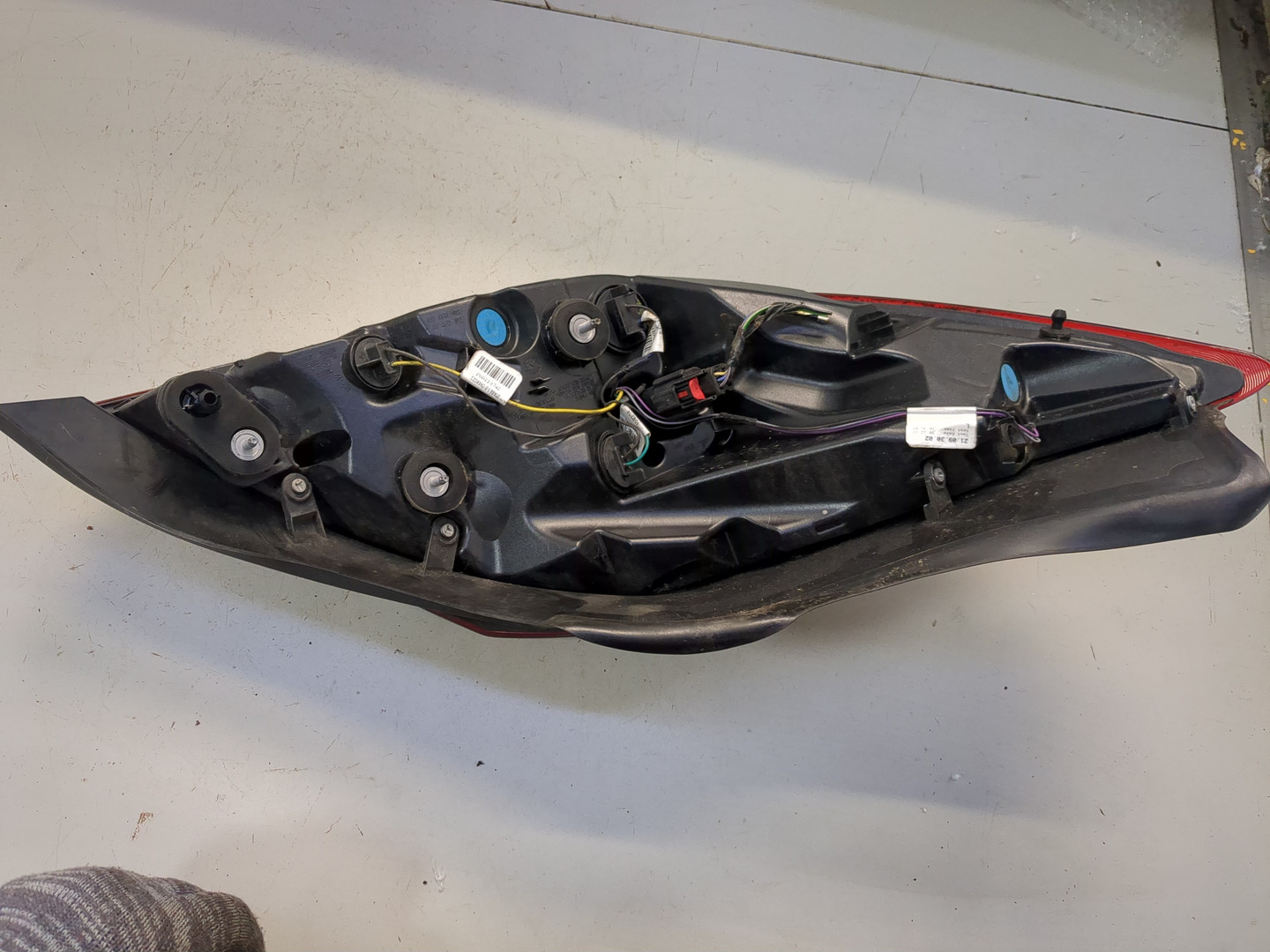 Фонарь задний правый