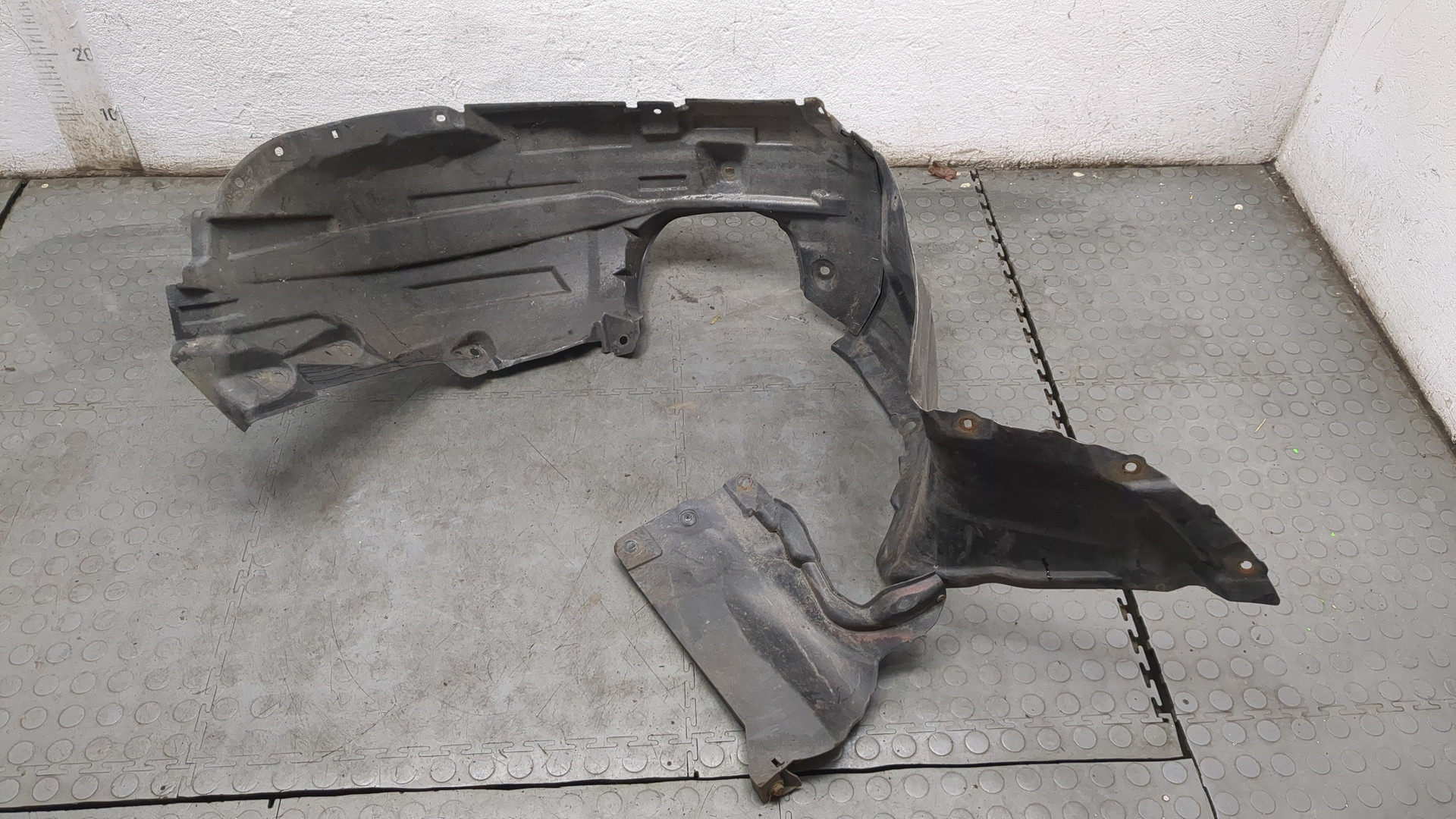 Локер передний правый