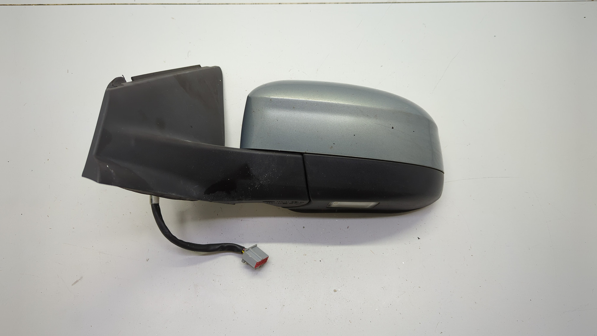 Зеркало левое электрическое