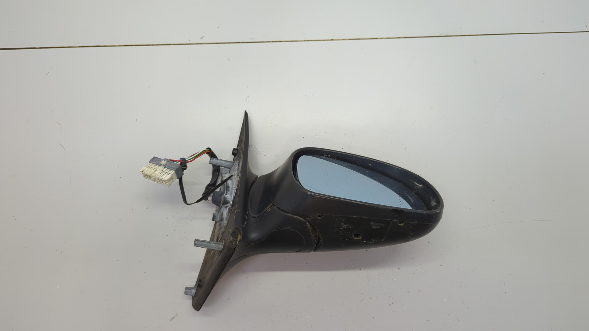 Зеркало правое электрическое