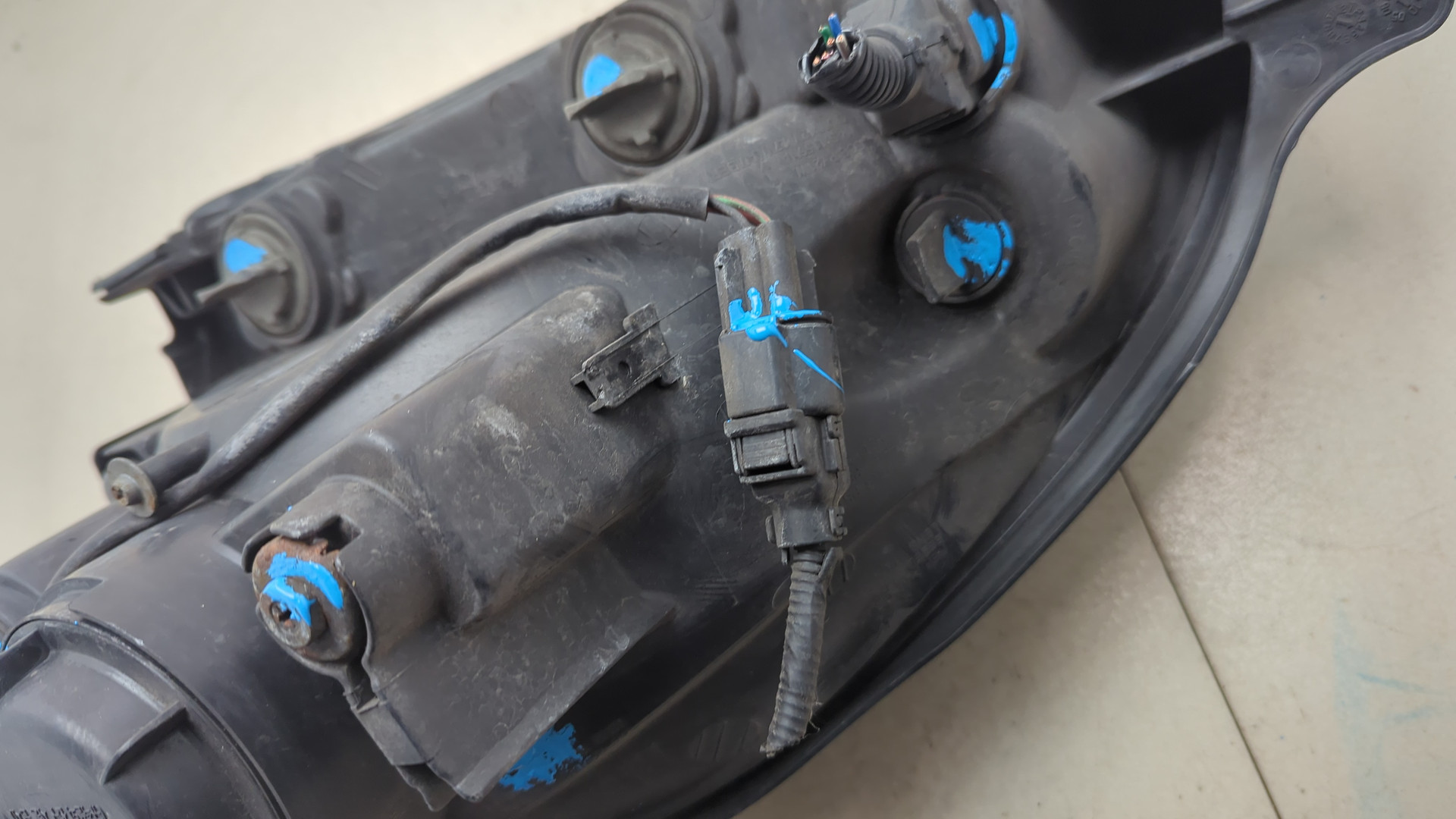 Фара правая