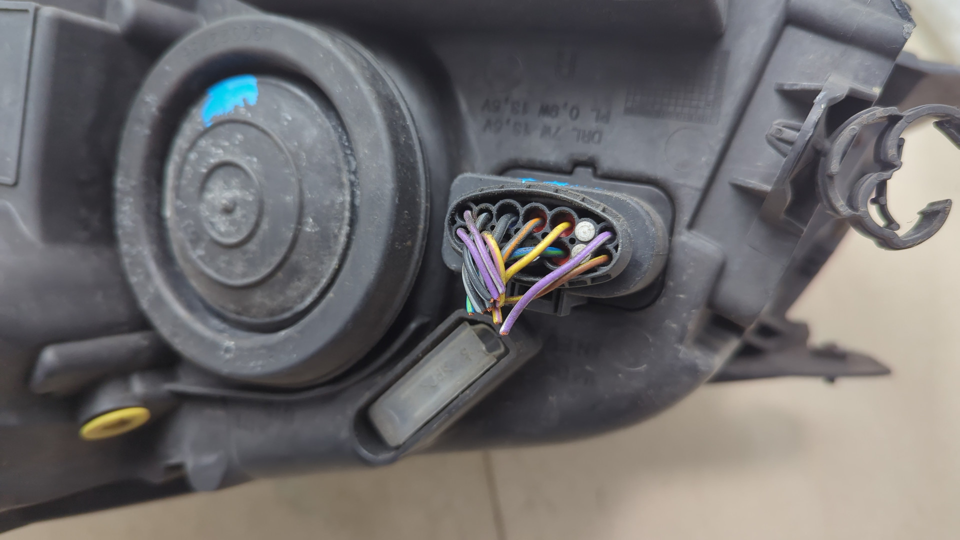 Фара правая