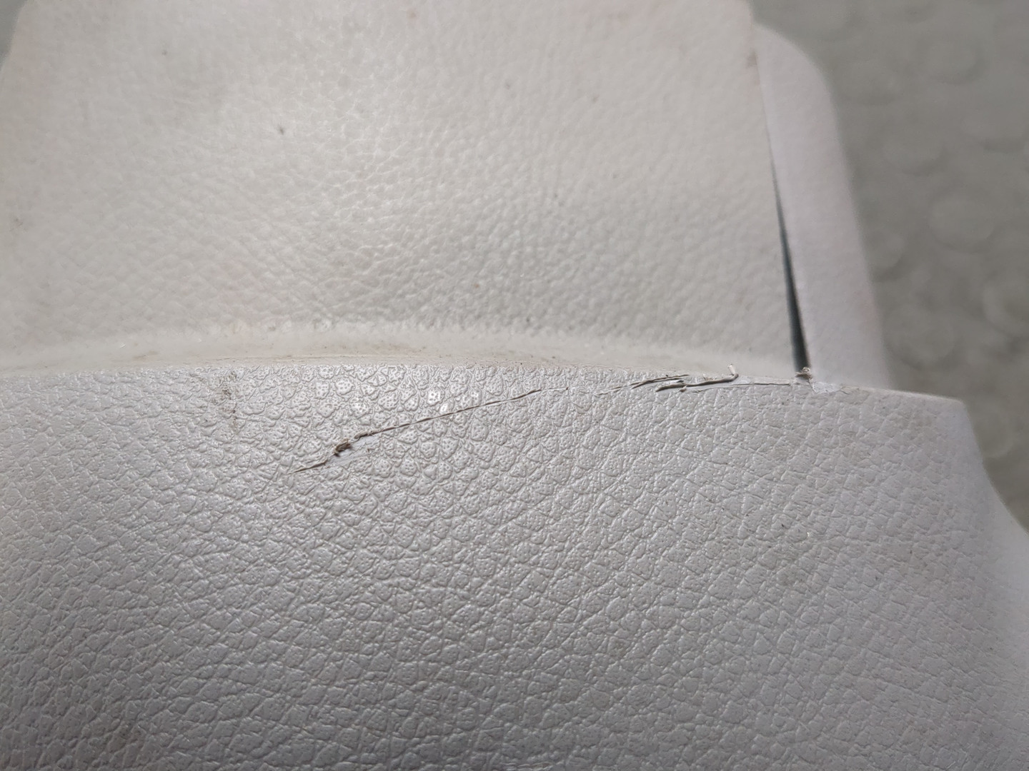 Кожух рулевой колонки