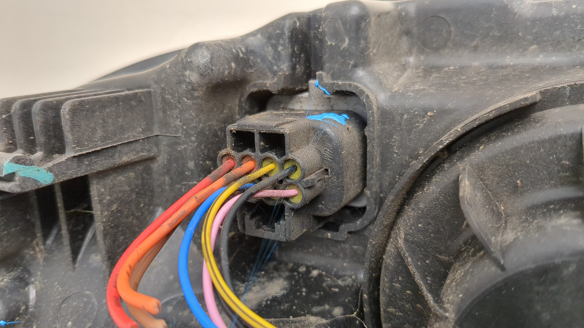 Фара правая