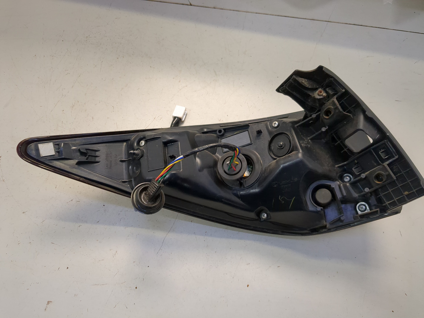 Фонарь задний правый