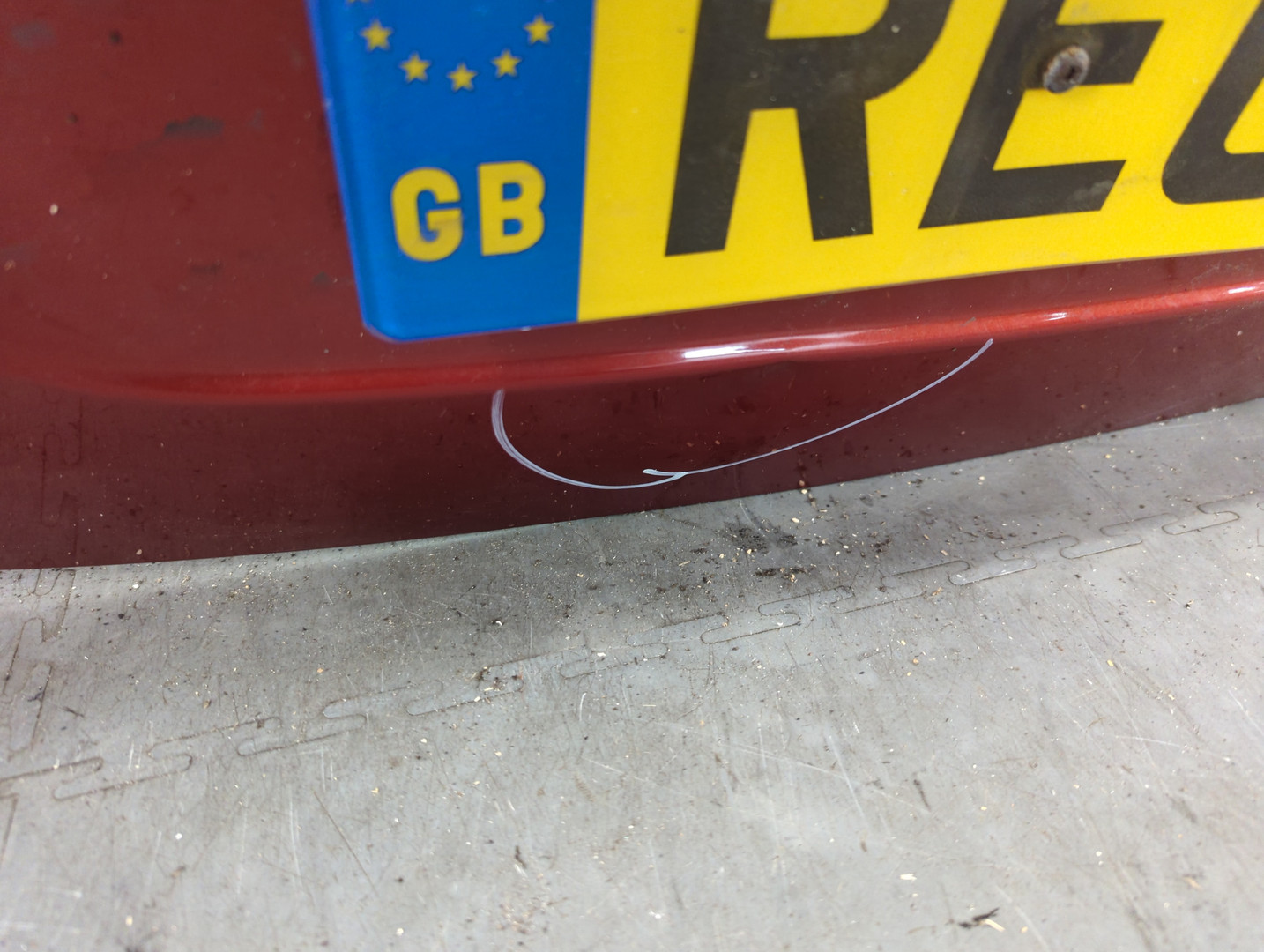 Дверь багажника