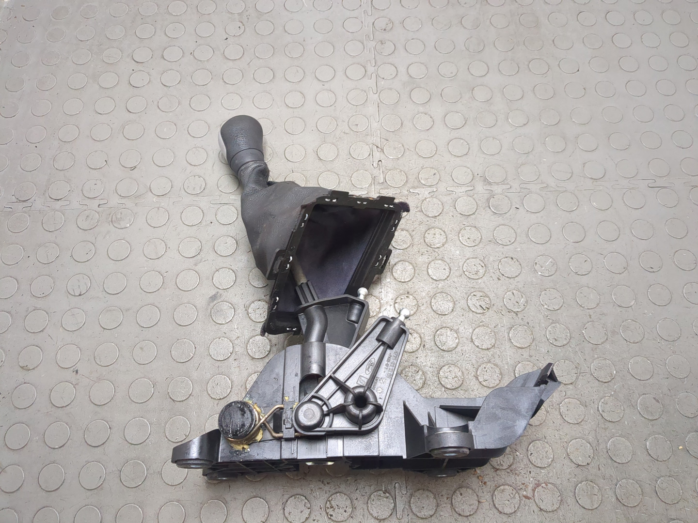 Кулиса МКПП / АКПП