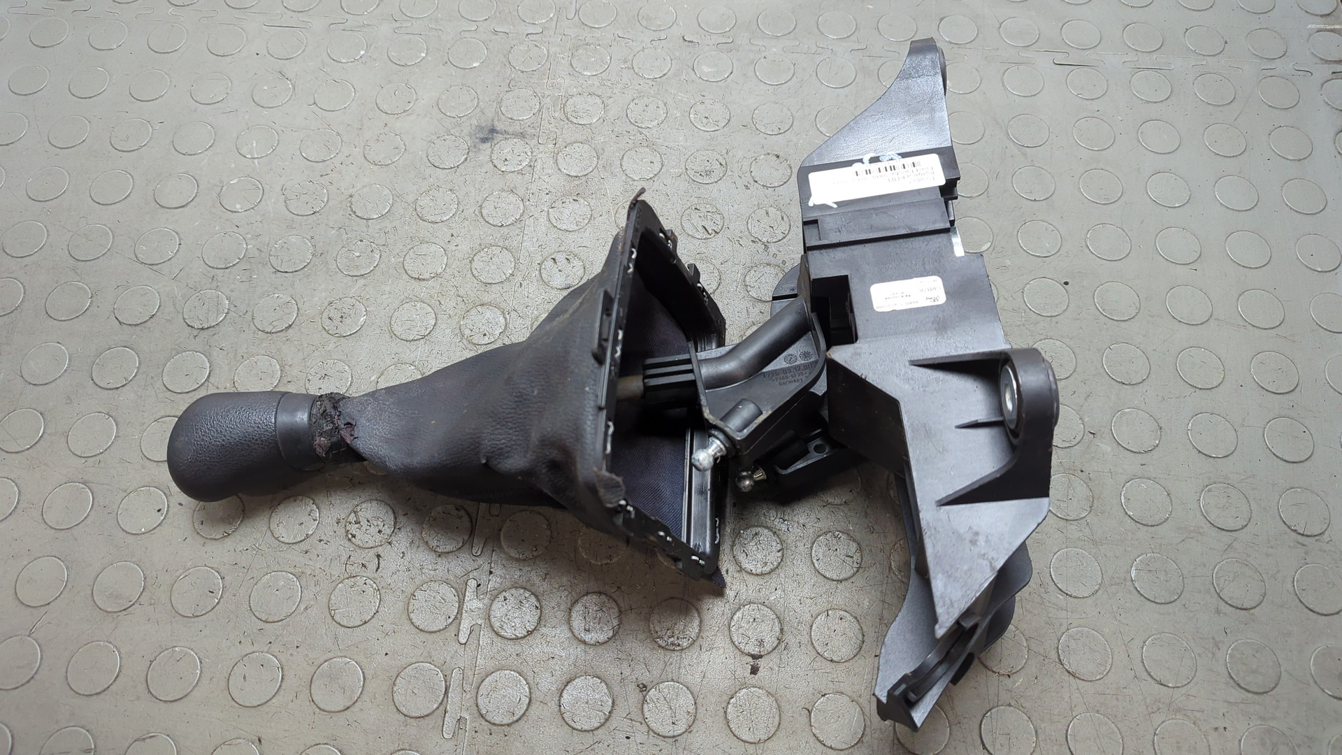 Кулиса МКПП / АКПП