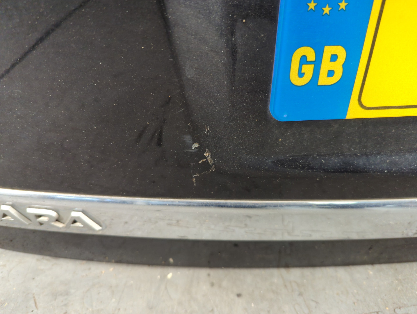 Дверь багажника