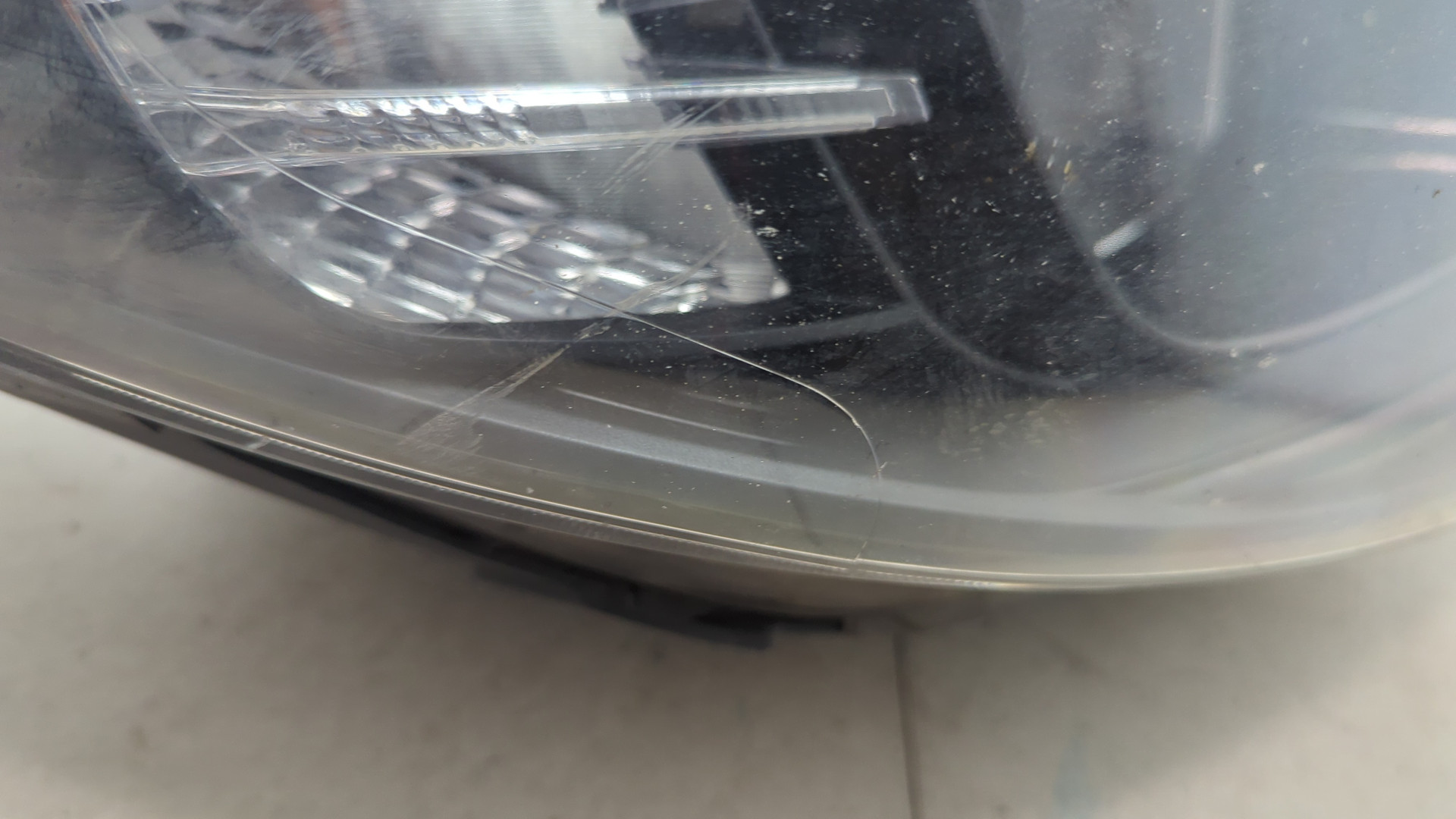 Фара правая