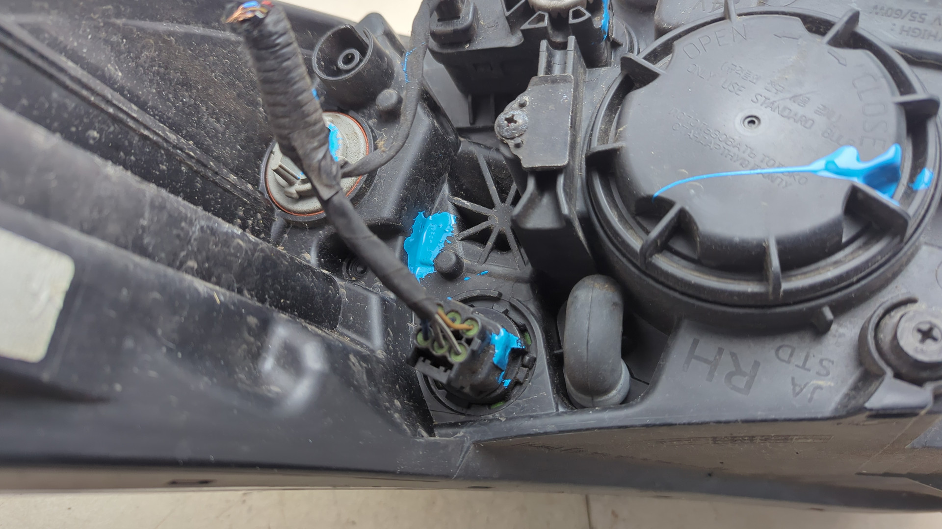 Фара правая