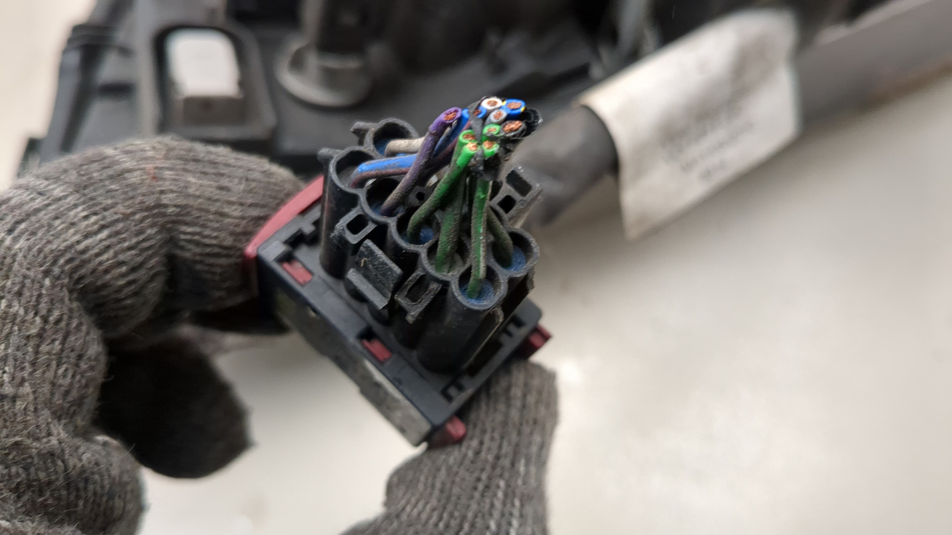 Фара правая