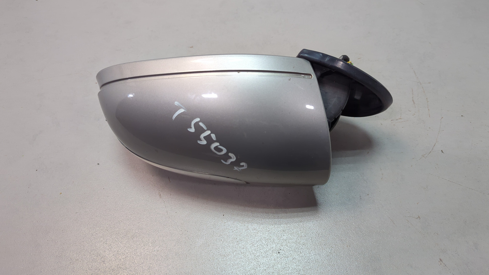 Зеркало правое электрическое