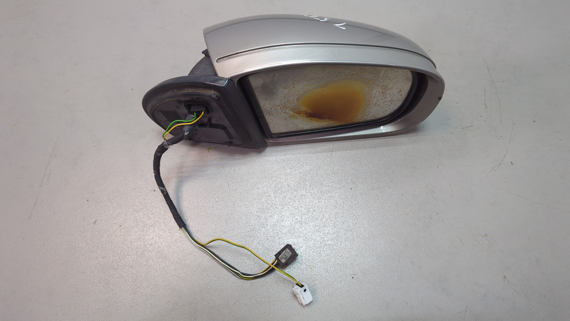 Зеркало правое электрическое