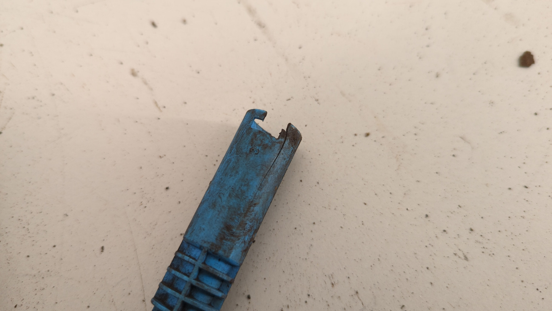 Кулак поворотный задний левый