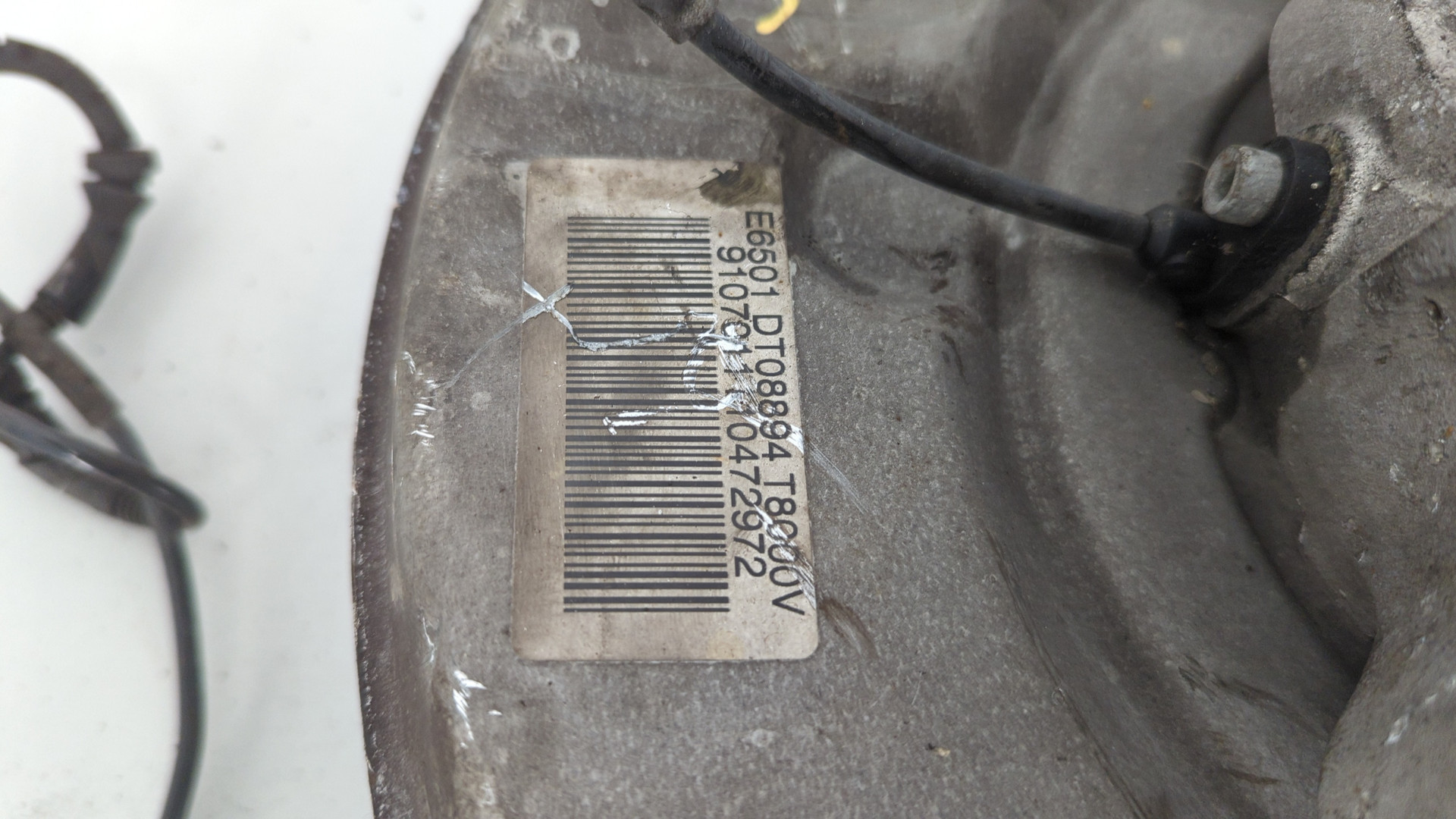 Кулак поворотный задний левый