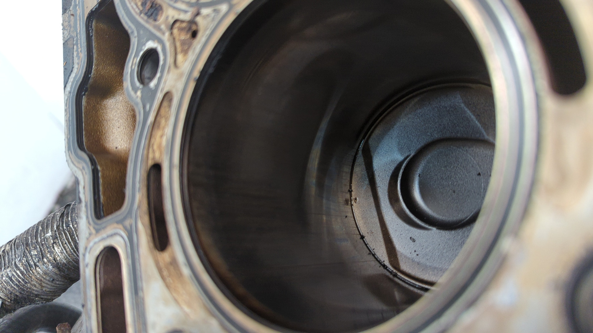 Блок двигателя