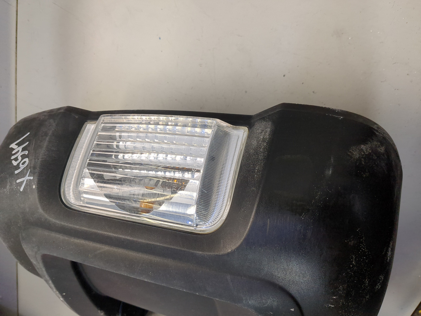 Зеркало правое электрическое