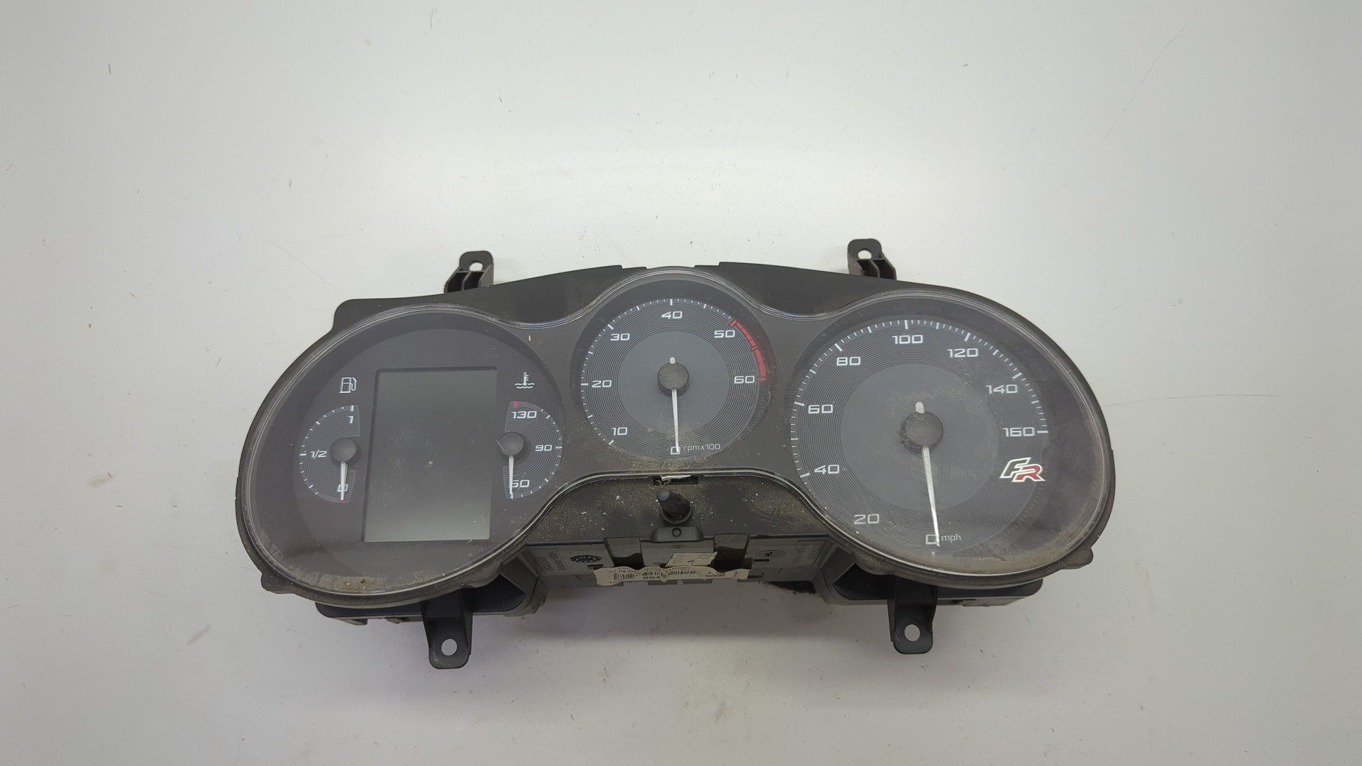 Панель приборов