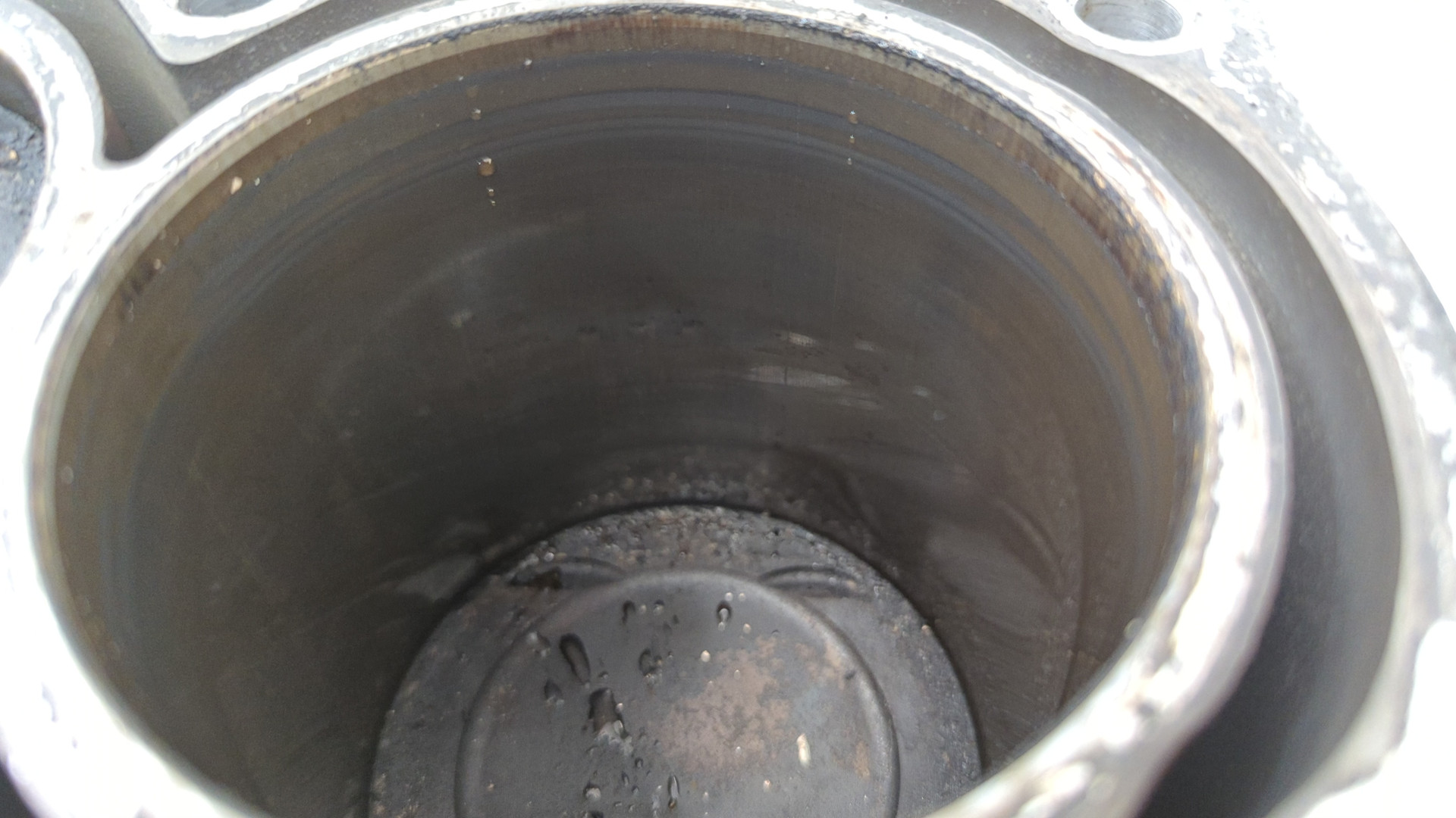 Блок двигателя